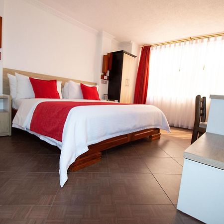 Hotel Plaza Victoria Ibarra Zewnętrze zdjęcie