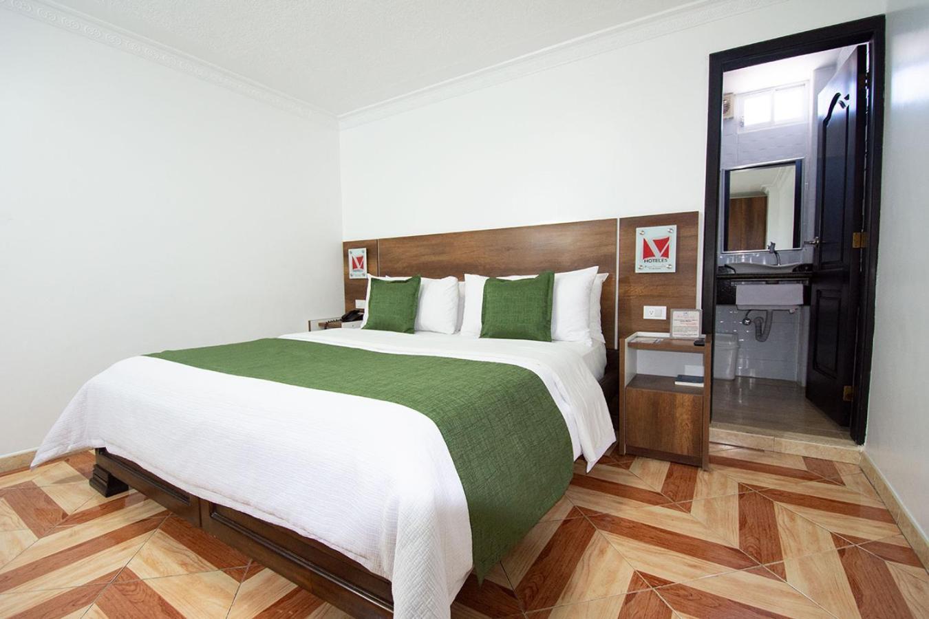 Hotel Plaza Victoria Ibarra Zewnętrze zdjęcie