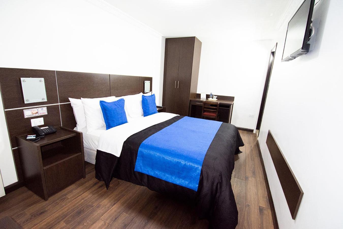 Hotel Plaza Victoria Ibarra Zewnętrze zdjęcie