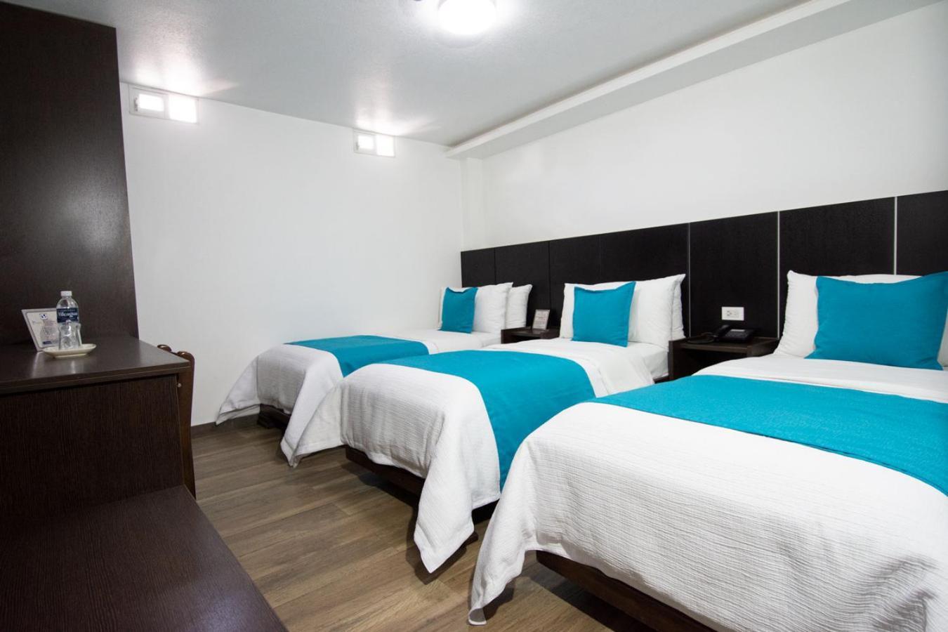 Hotel Plaza Victoria Ibarra Zewnętrze zdjęcie