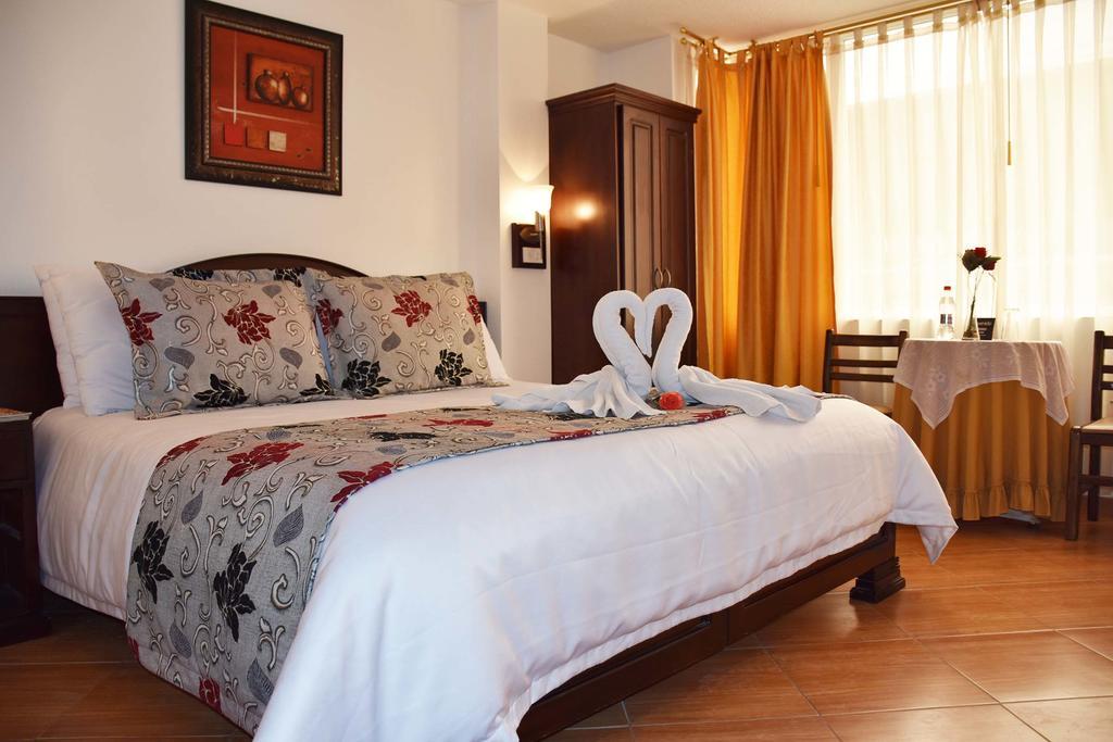 Hotel Plaza Victoria Ibarra Zewnętrze zdjęcie